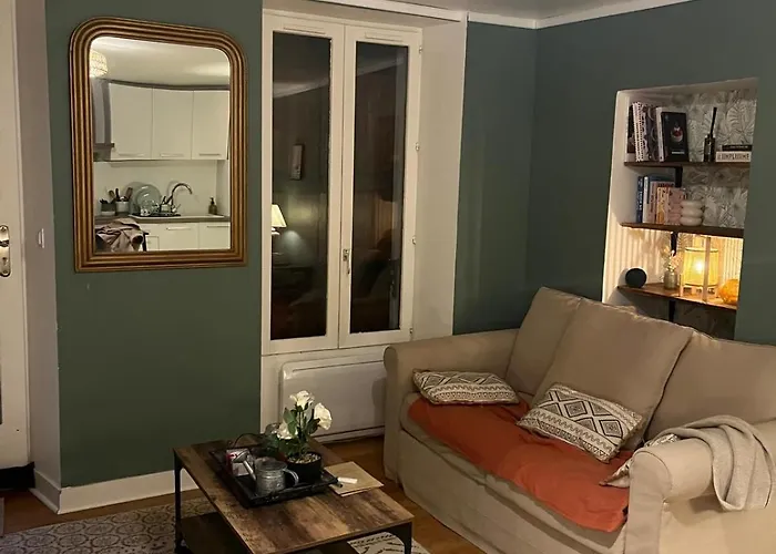 Le Cocon Bellifontain - Confort - Proche Centre アパート フォンテーヌブロー